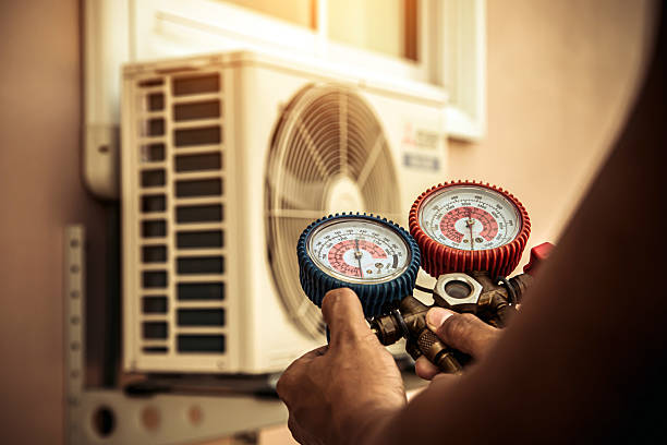Professional Hvac Installation technician working in Saratoga Springs, NY